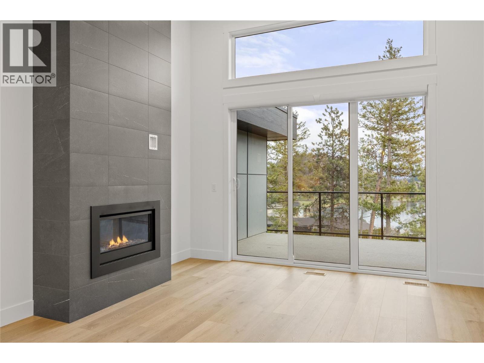 2835 Canyon Crest Drive Unit# 7