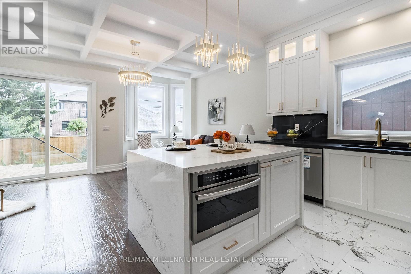 603 ROYAL YORK ROAD