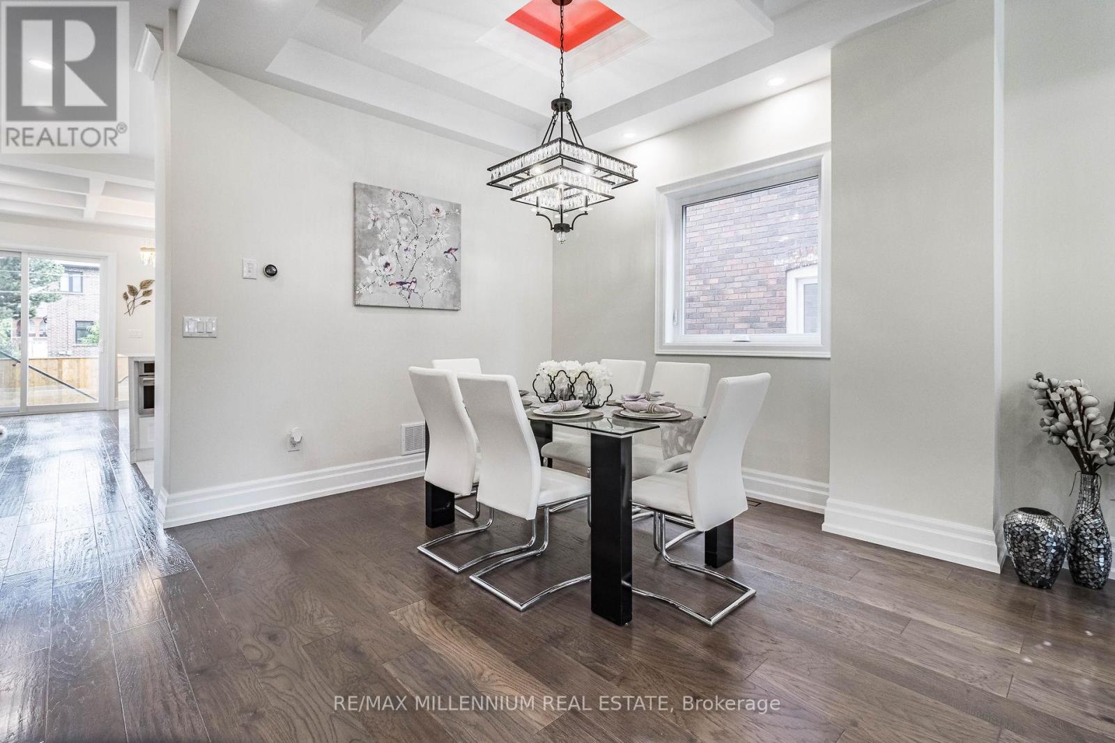 603 ROYAL YORK ROAD