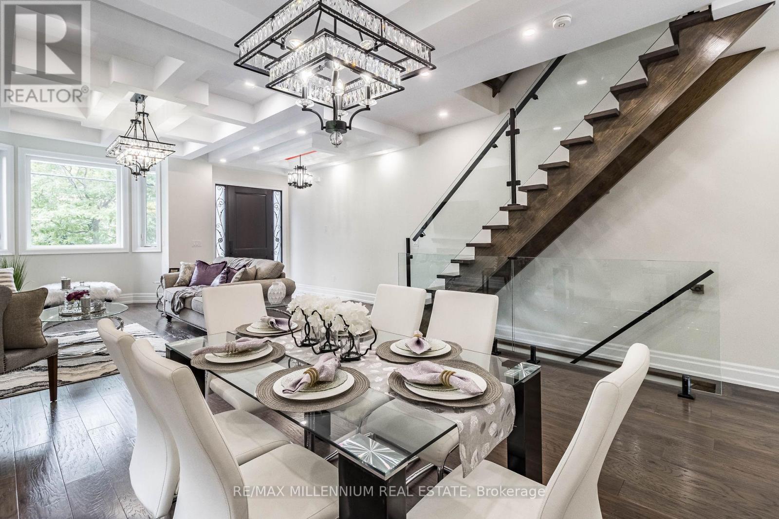 603 ROYAL YORK ROAD