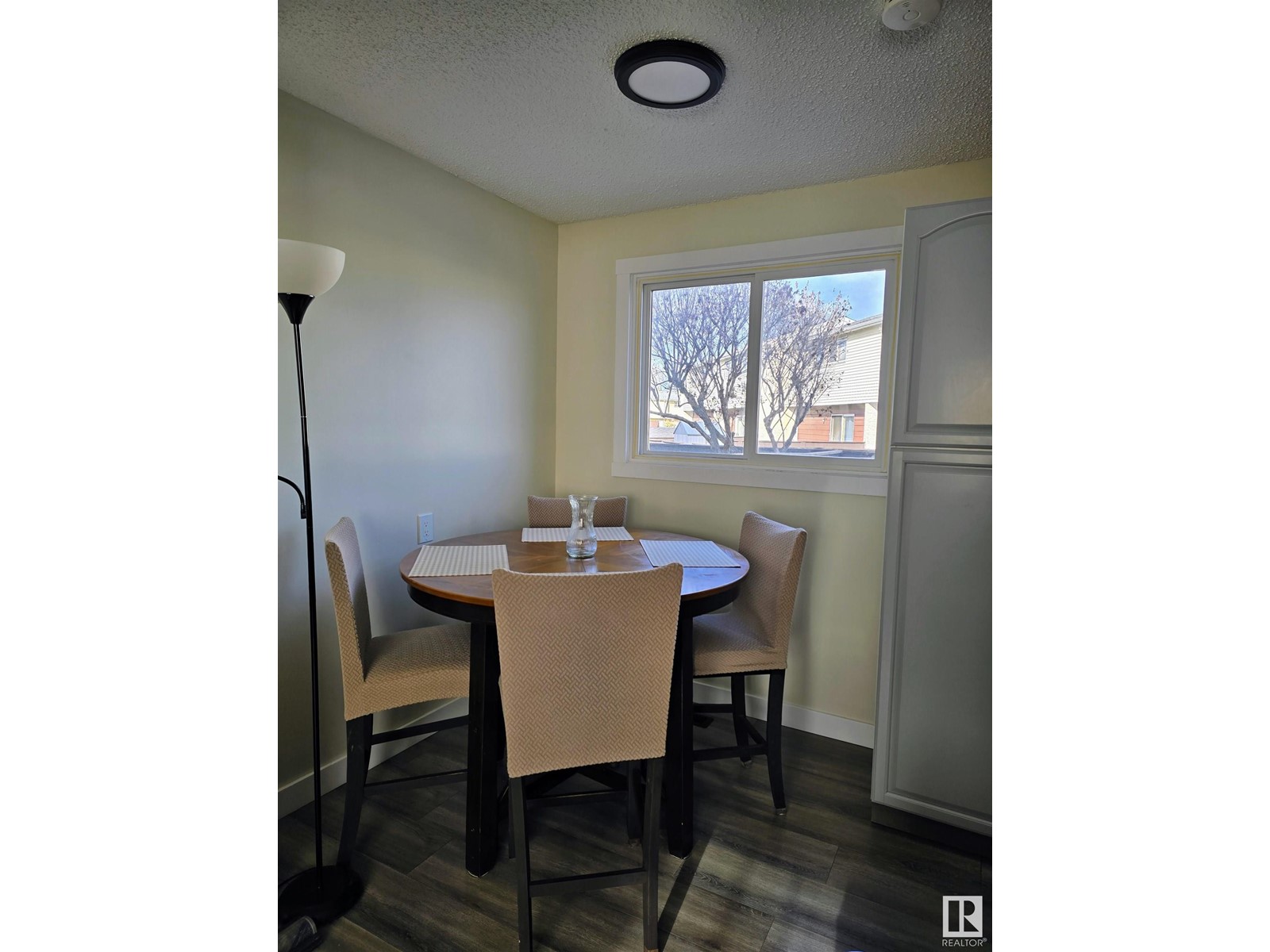 235 HARRISON DR NW