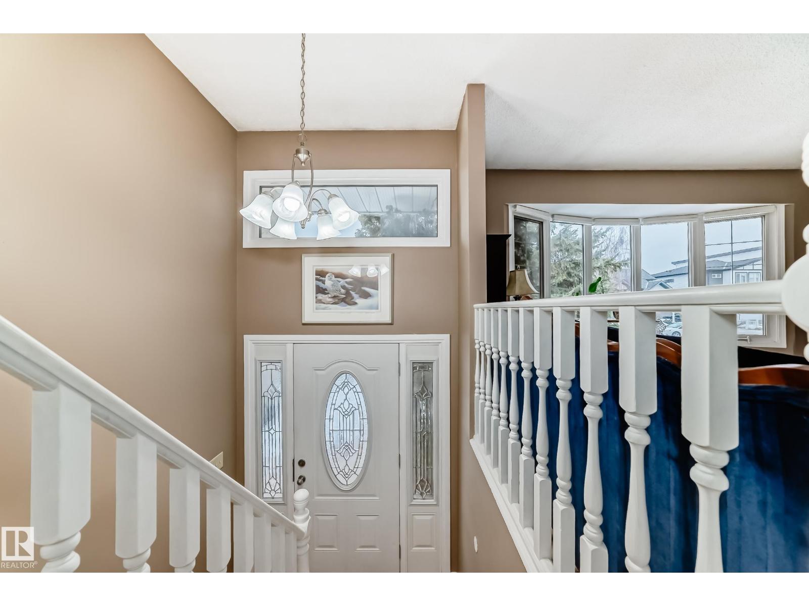 9813 152 ST NW