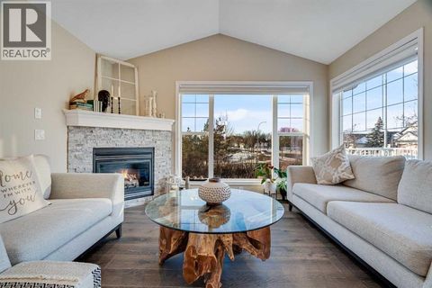 701 Cimarron Close Okotoks AB T1S1X3