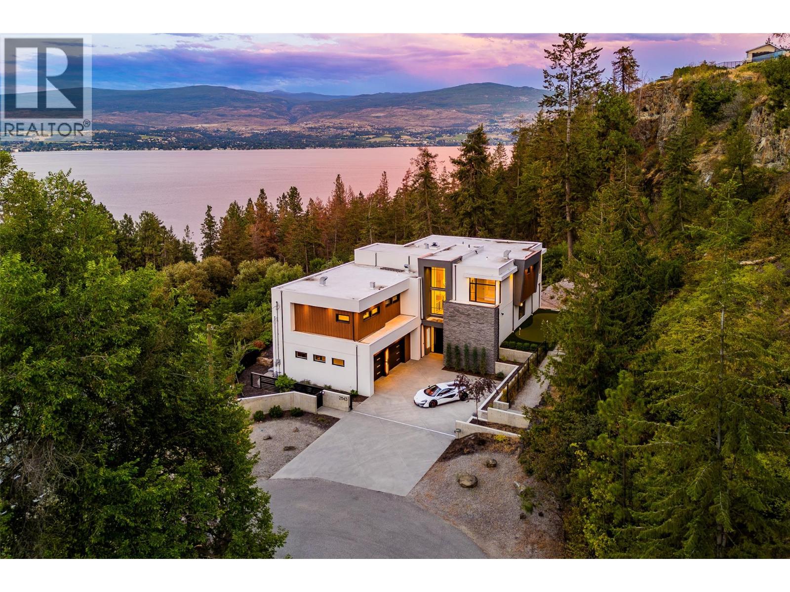 2843 Lakeridge Road