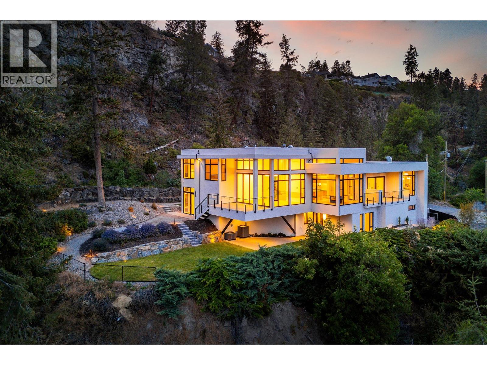 2843 Lakeridge Road