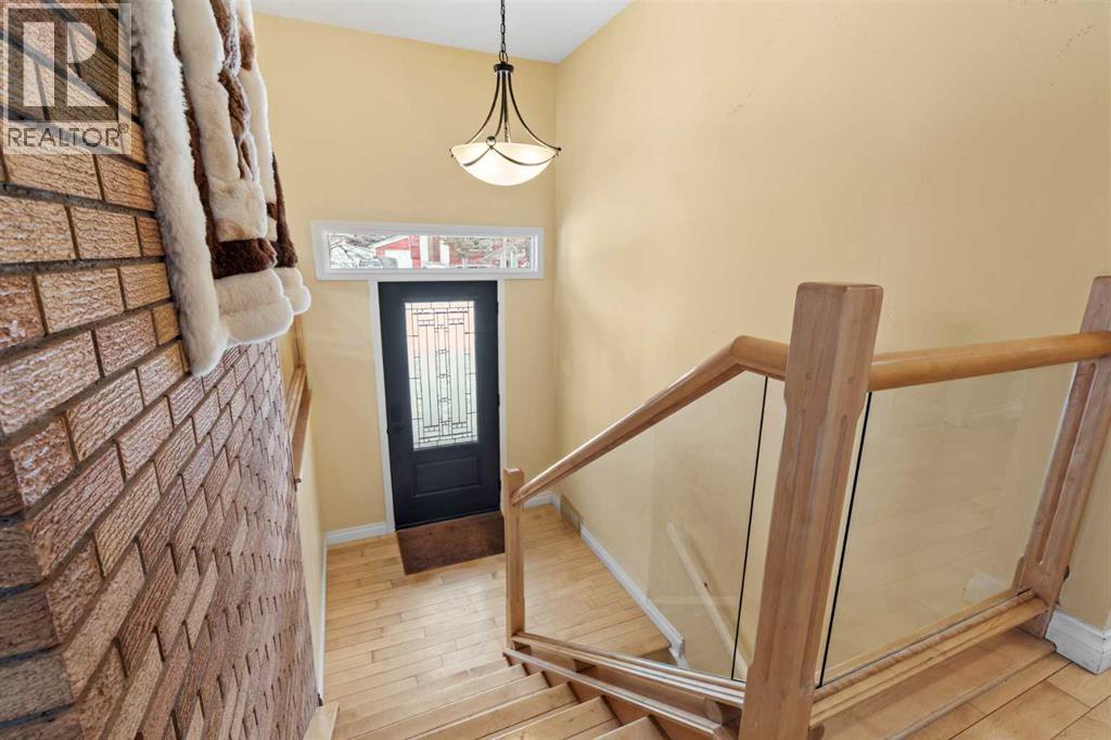 660 Oakwood Place SW