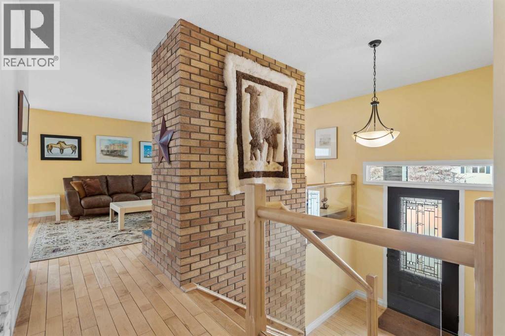 660 Oakwood Place SW