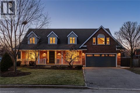 553 SANDBROOKE Court Waterloo ON N2T2H4