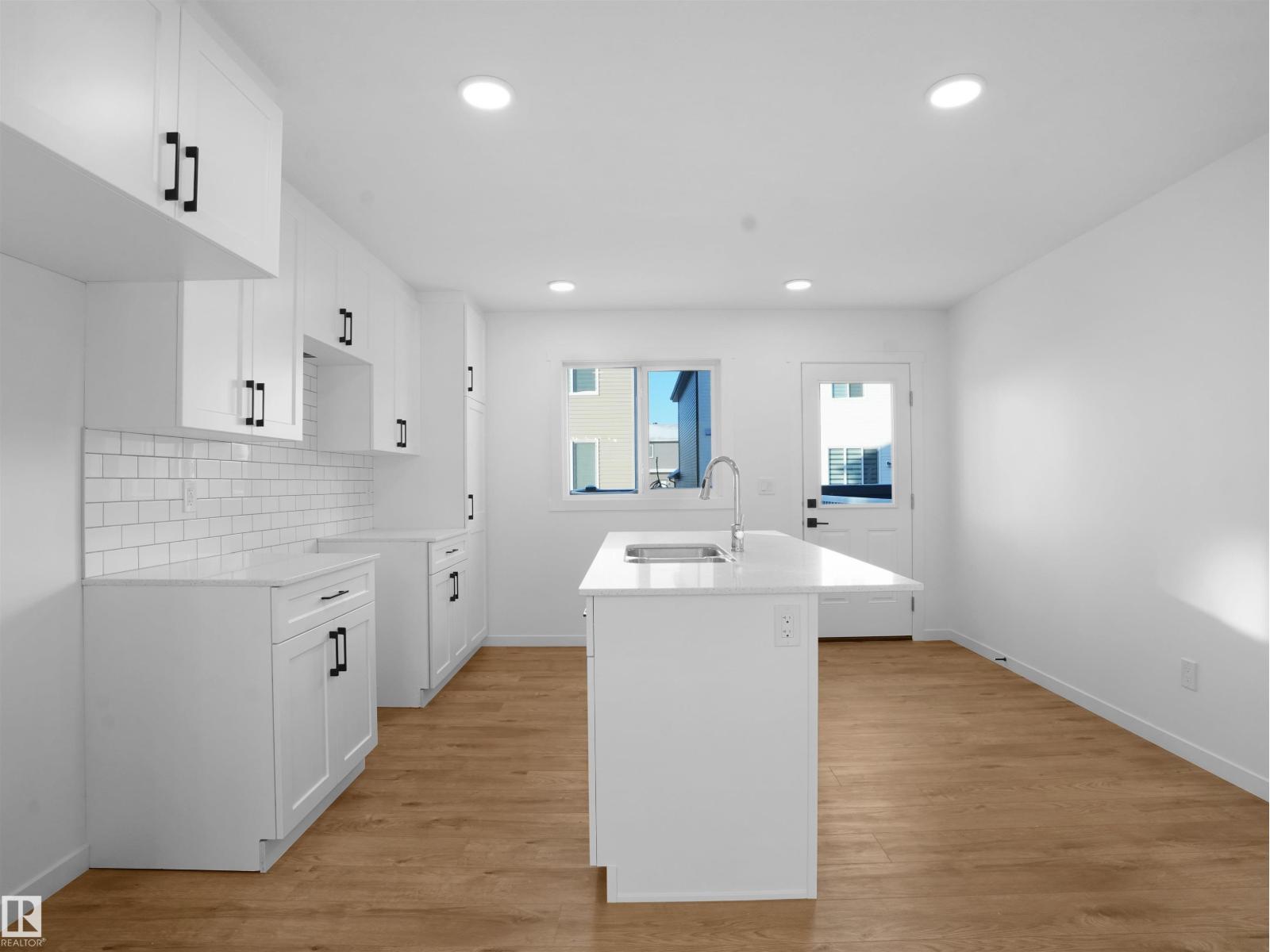 #32 1009 Cy Becker RD NW