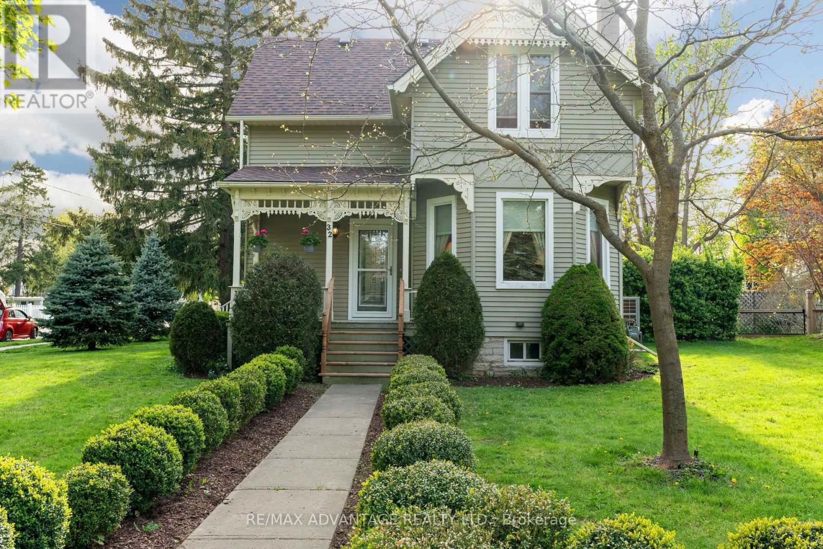 32 ST ANDREW STREET S