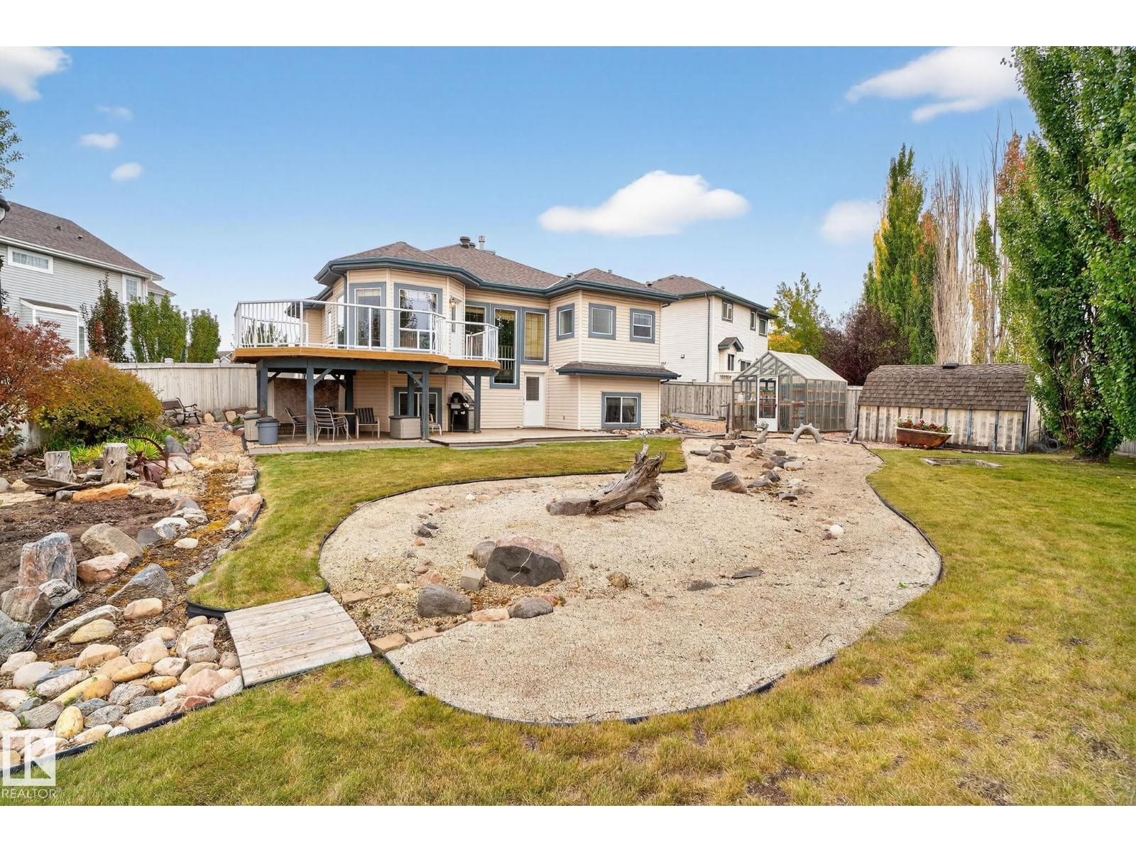 576 GLENWRIGHT CR NW