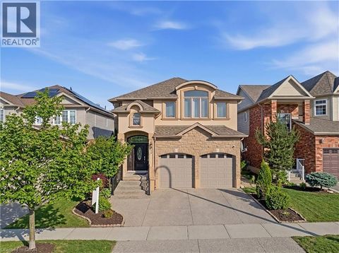 59 NEWCASTLE Drive Kitchener ON N2R1X2