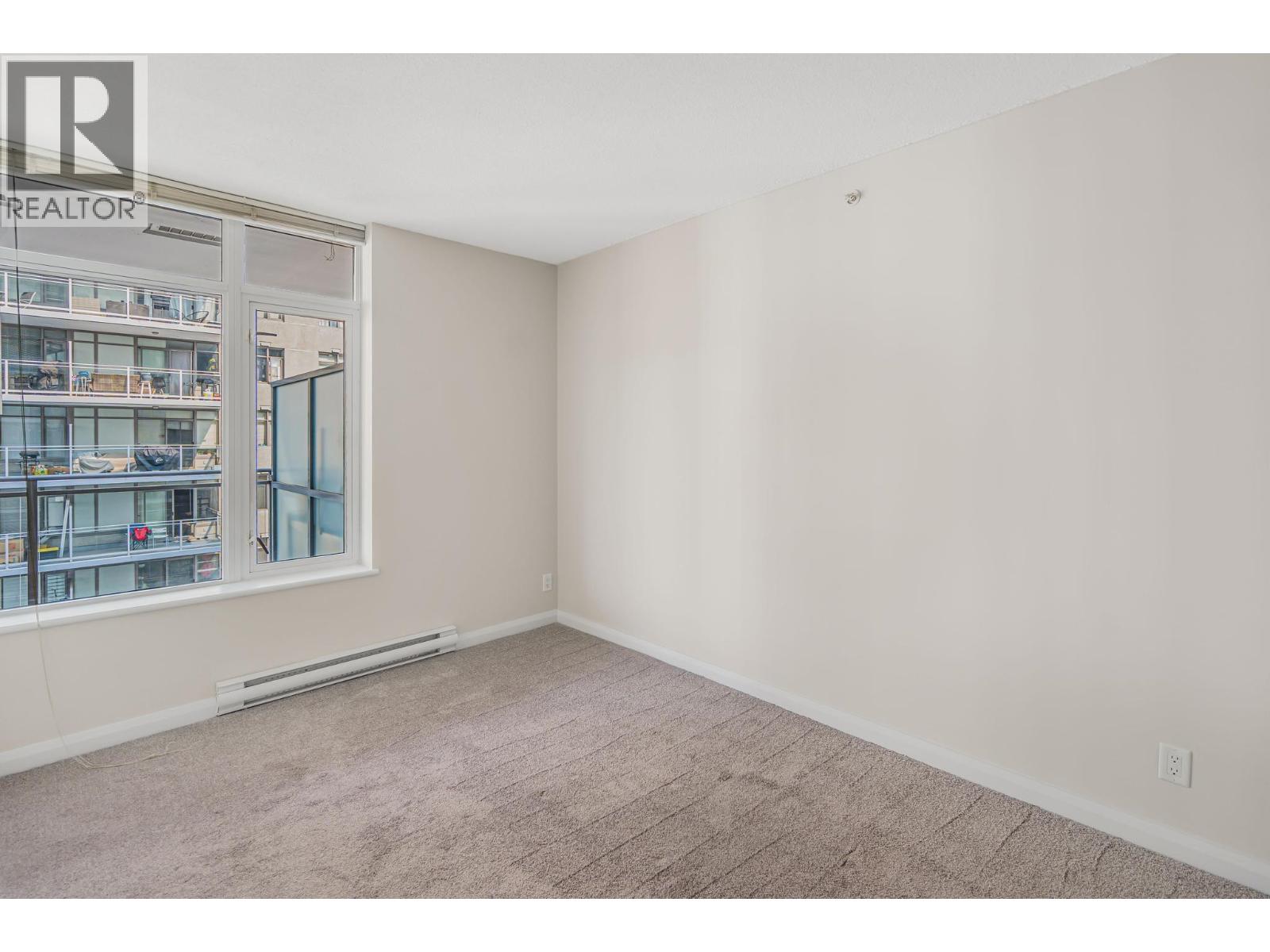 2605 898 CARNARVON STREET