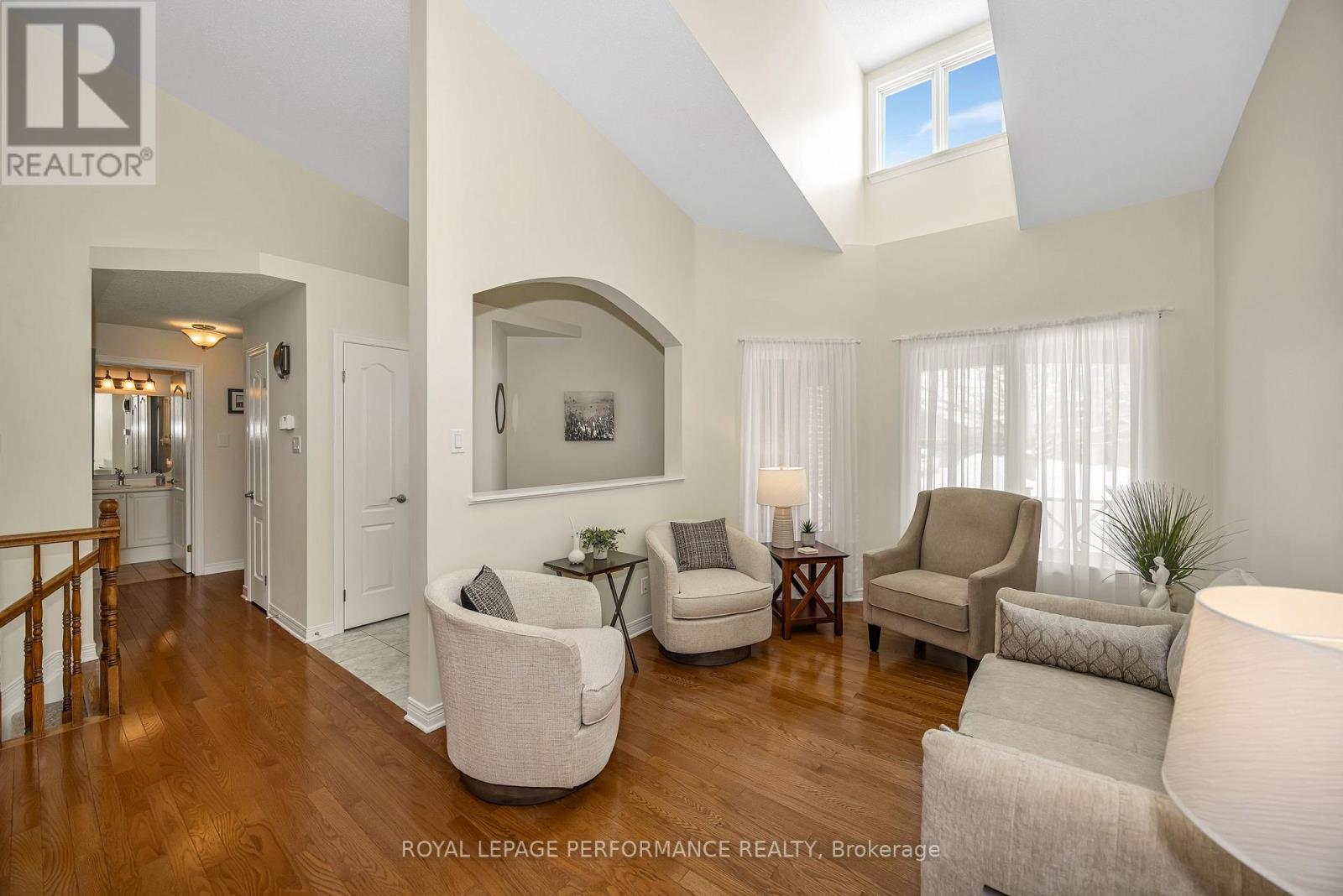 49 PEREGRINE CRESCENT