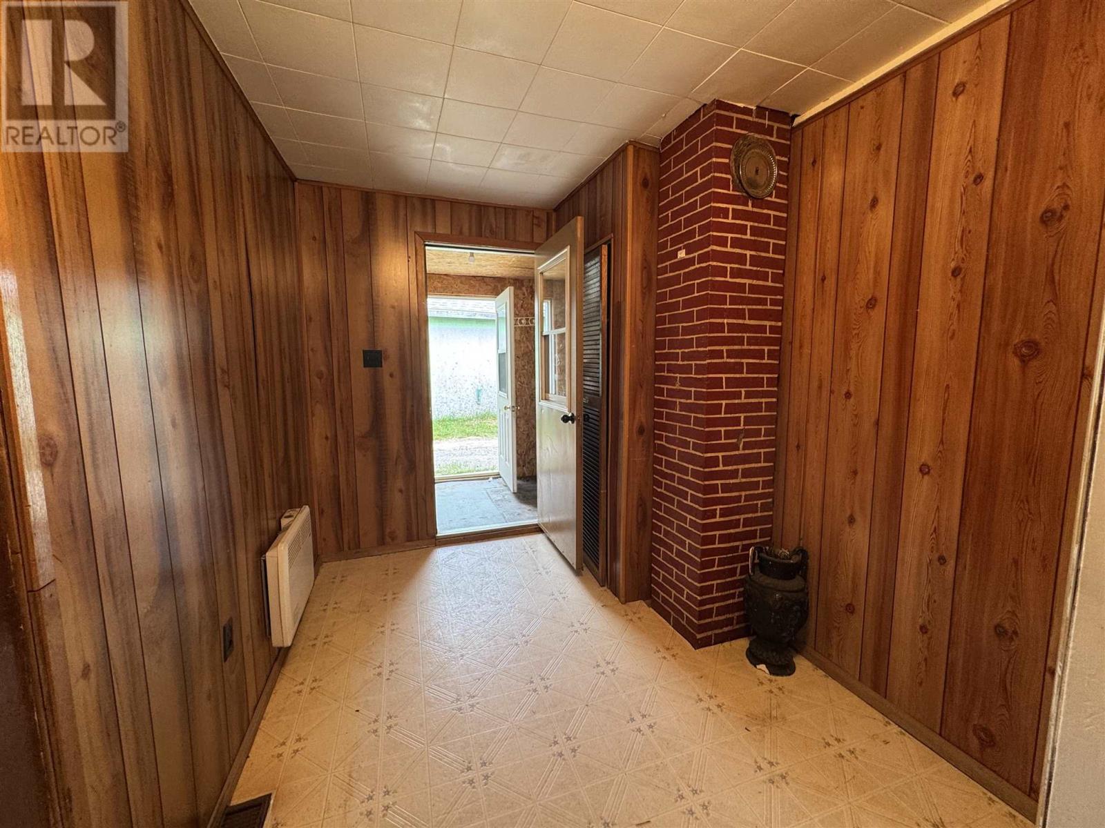 162 Martel RD - Photo 4