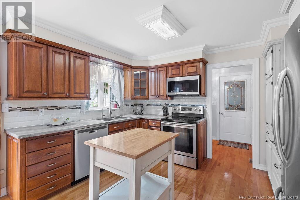10 Cedar Street