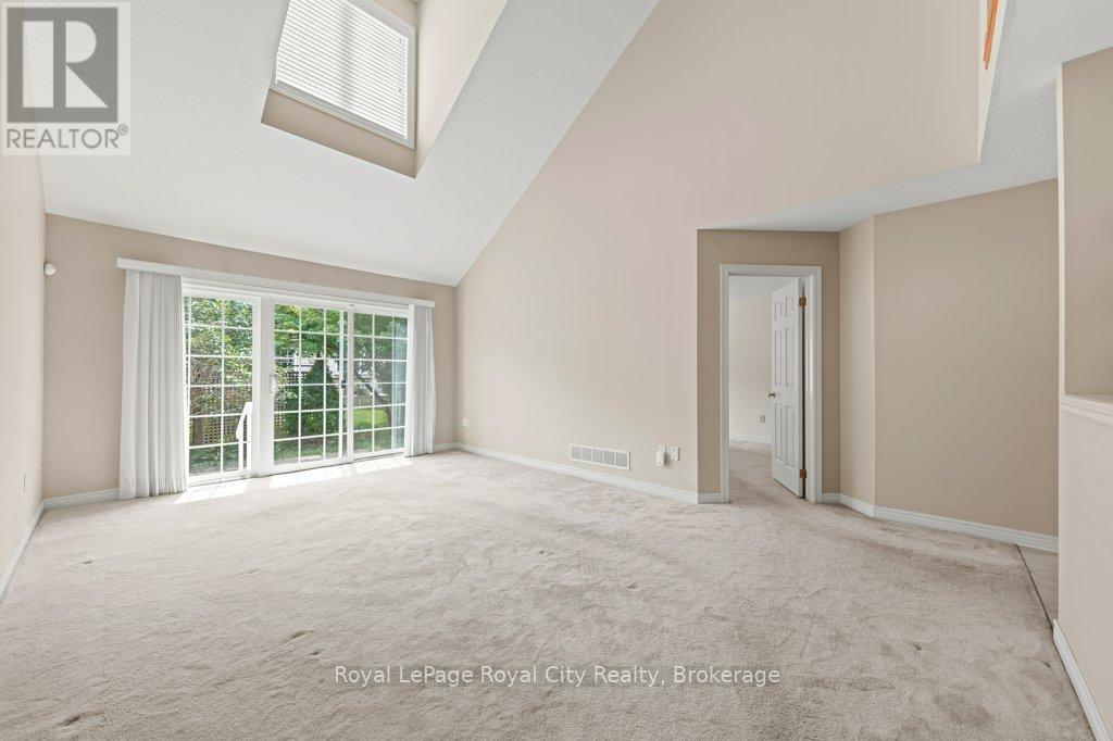 119 MCARTHUR CRESCENT