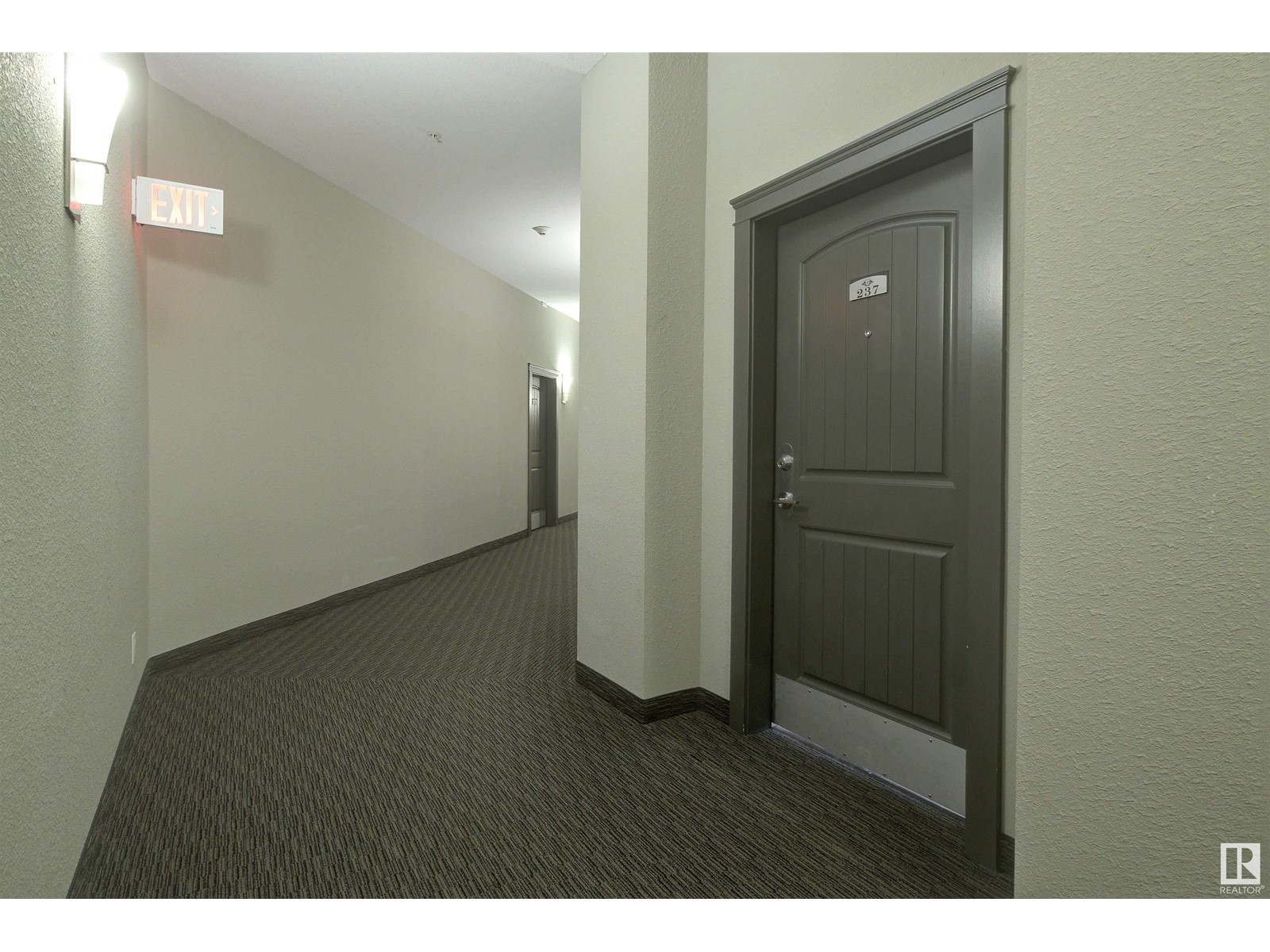 #237 6079 MAYNARD WY NW