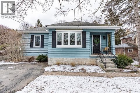 69 N LOWREY Avenue N Cambridge ON N1R5A4