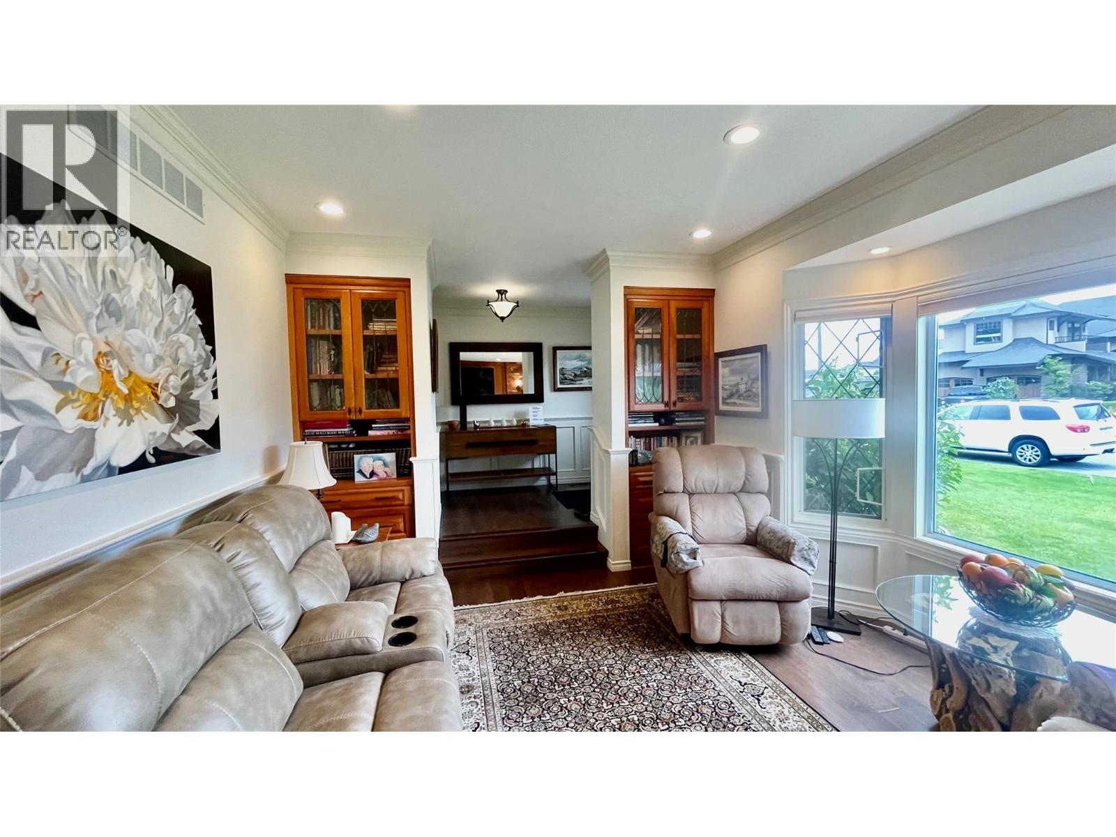 1350 Green Bay Road