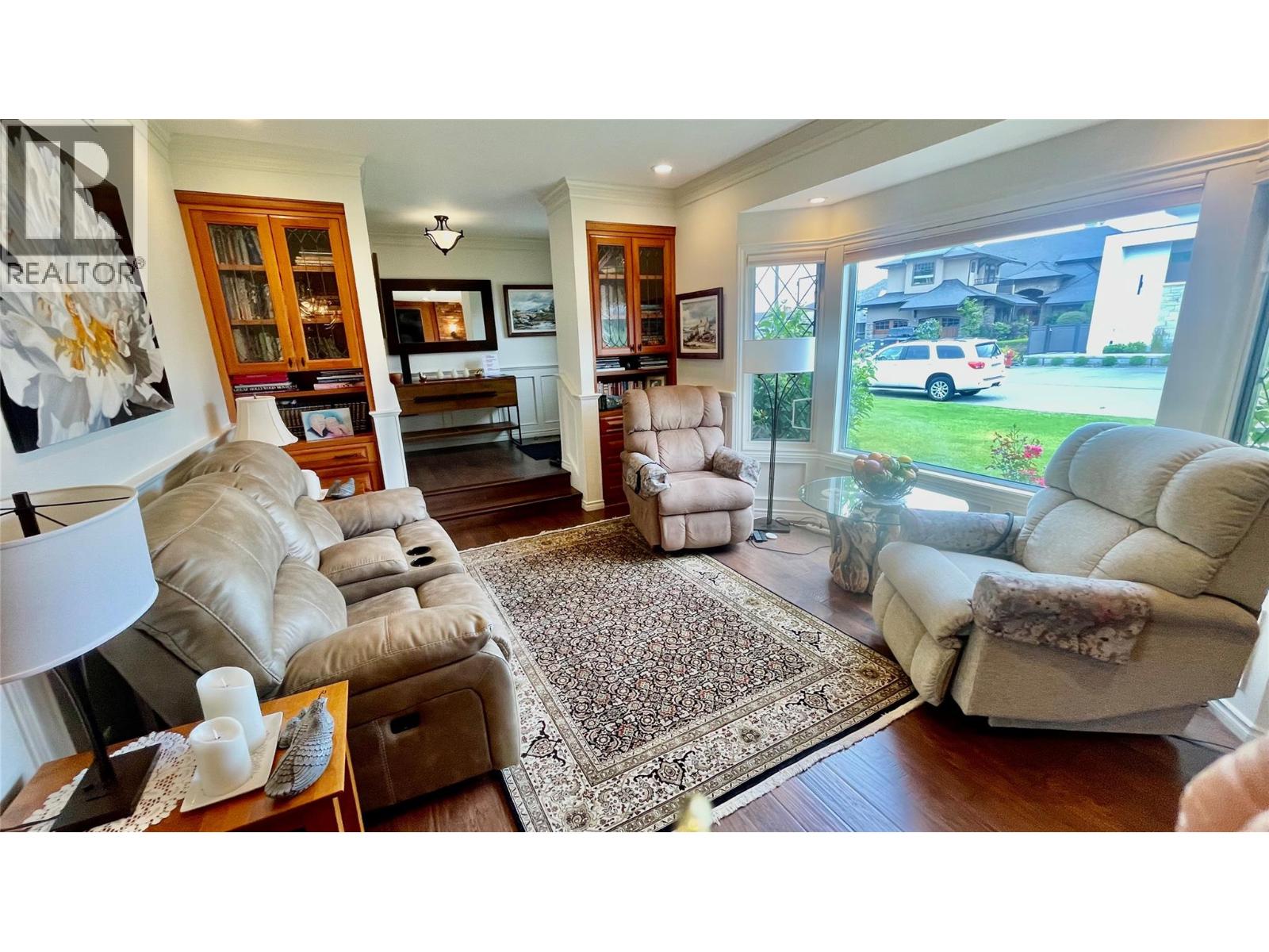 1350 Green Bay Road