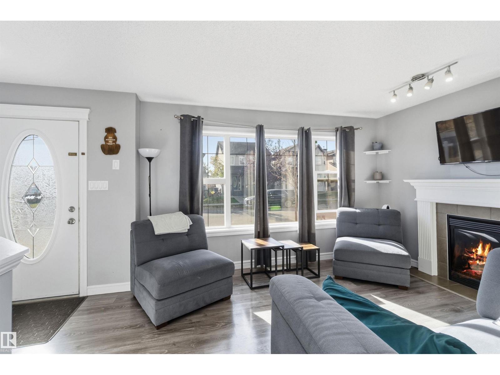 3908 161 AV NW NW