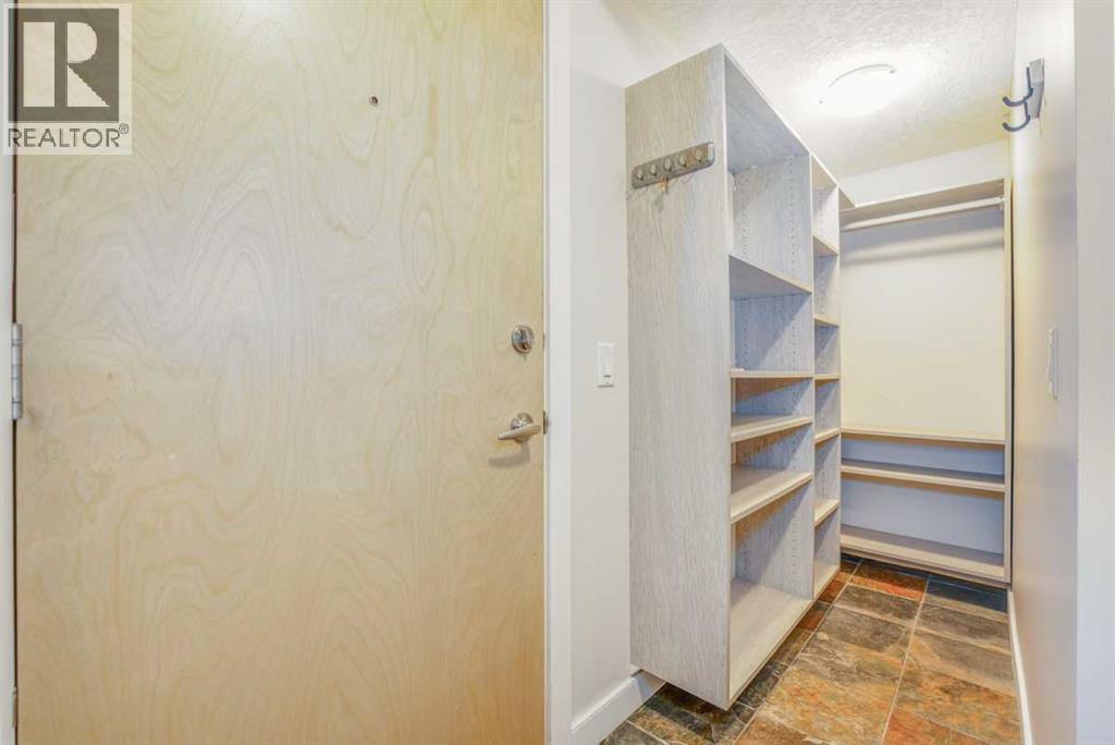 105, 123 24 Avenue SW