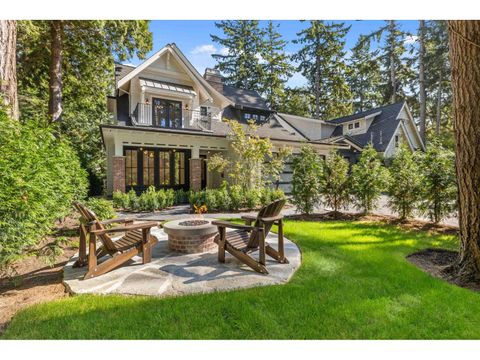 2422 CHRISTOPHERSON ROAD Surrey BC V4A5W2