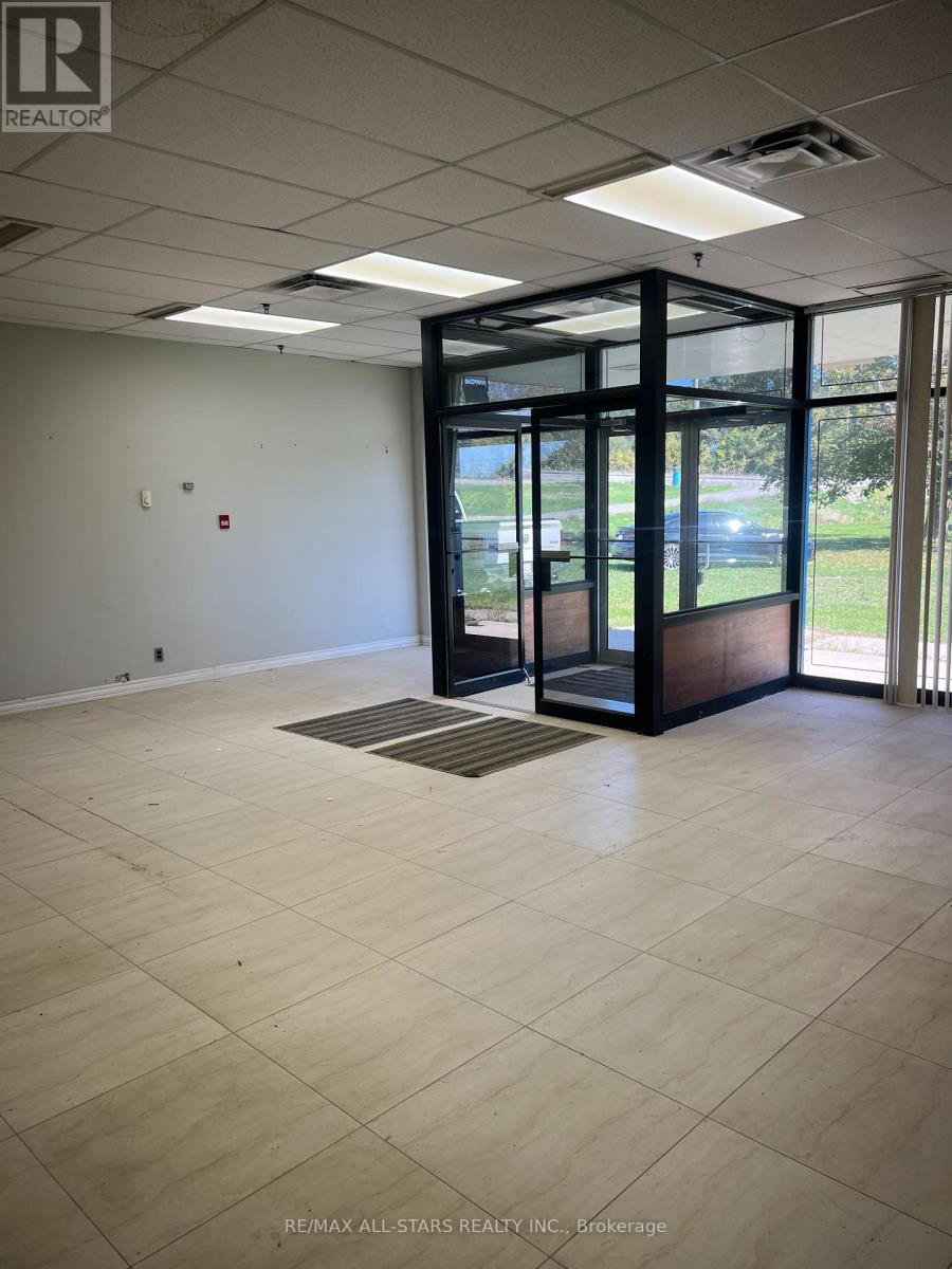 #1 - 701 BROOK ROAD N