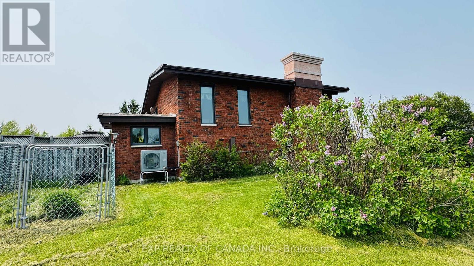 1272 CON 2 & 3 GLACKMEYER ROAD