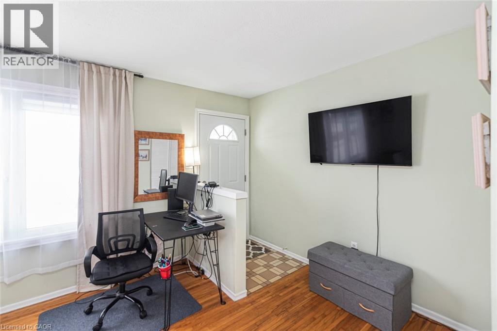 48 RIVERDALE Drive Unit# 2