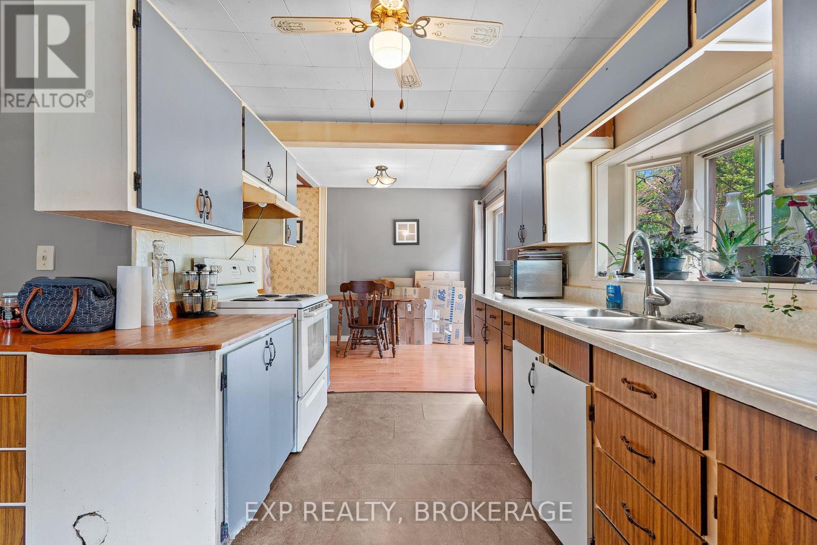 4 DENISON DRIVE