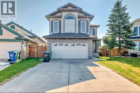 41 Covette Bay NE Calgary AB T3K4S9