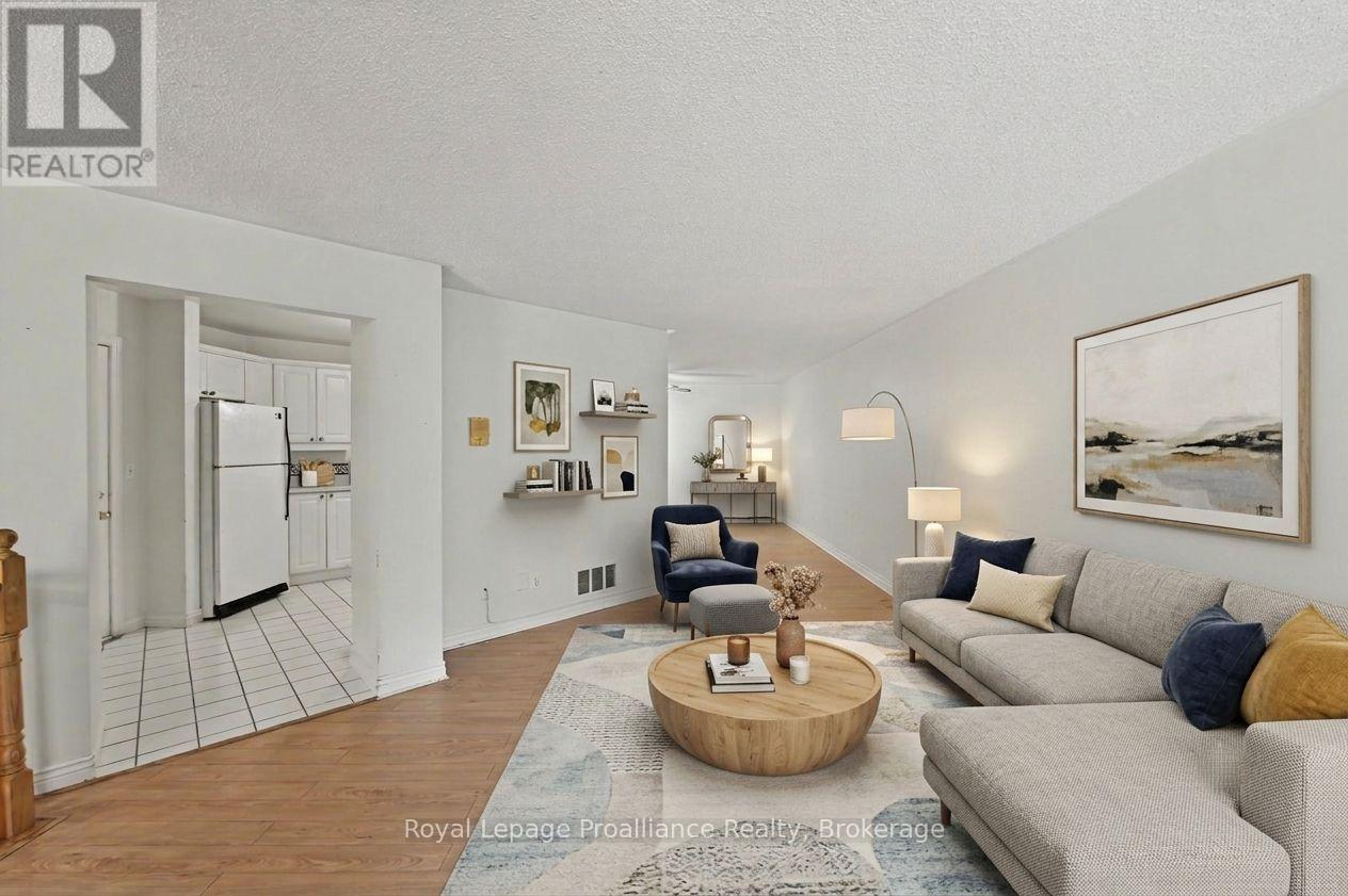 201 - 245 ELGIN STREET W