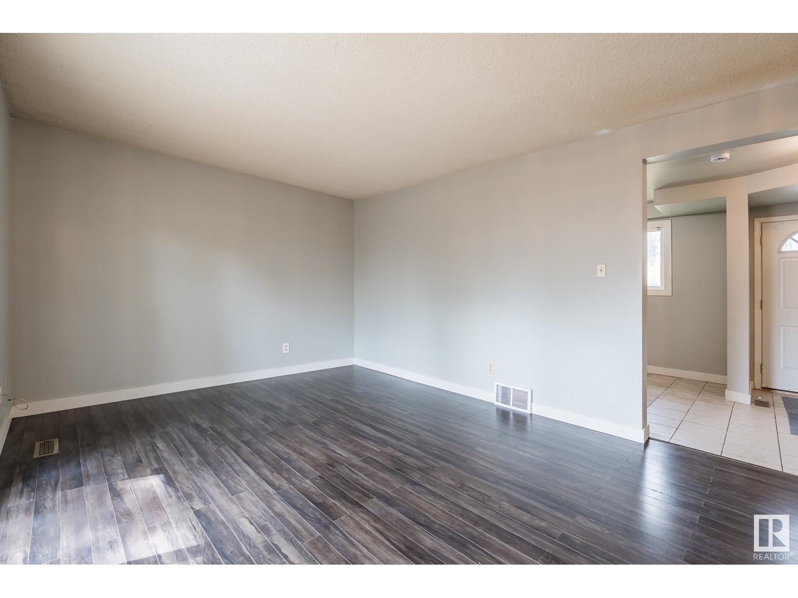 1691 Lakewood RD S NW