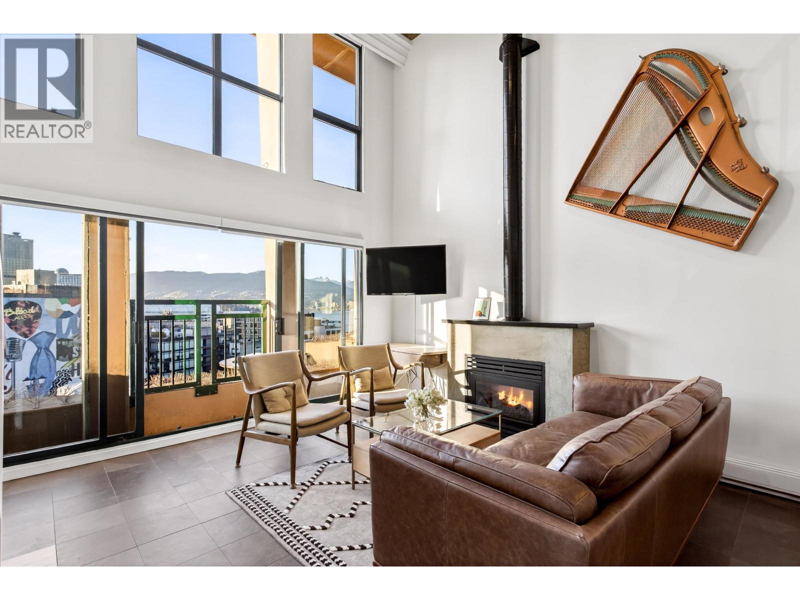 805 22 E CORDOVA STREET