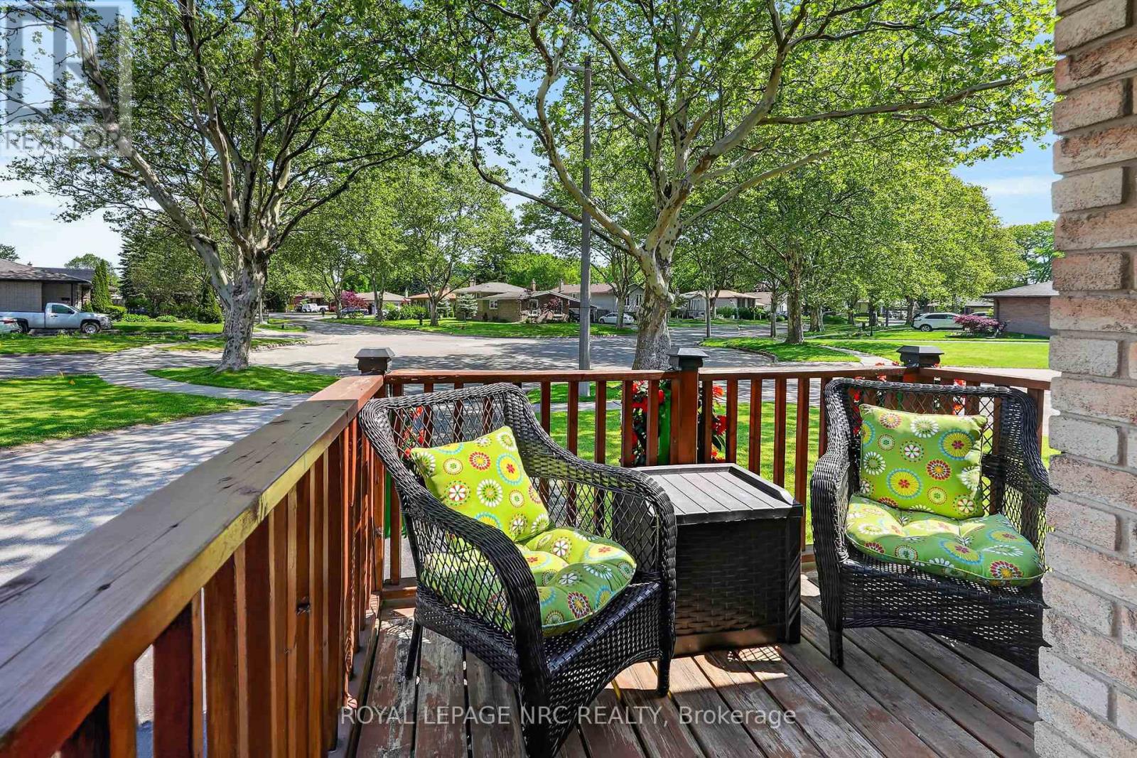4451 MEADOWVALE DRIVE
