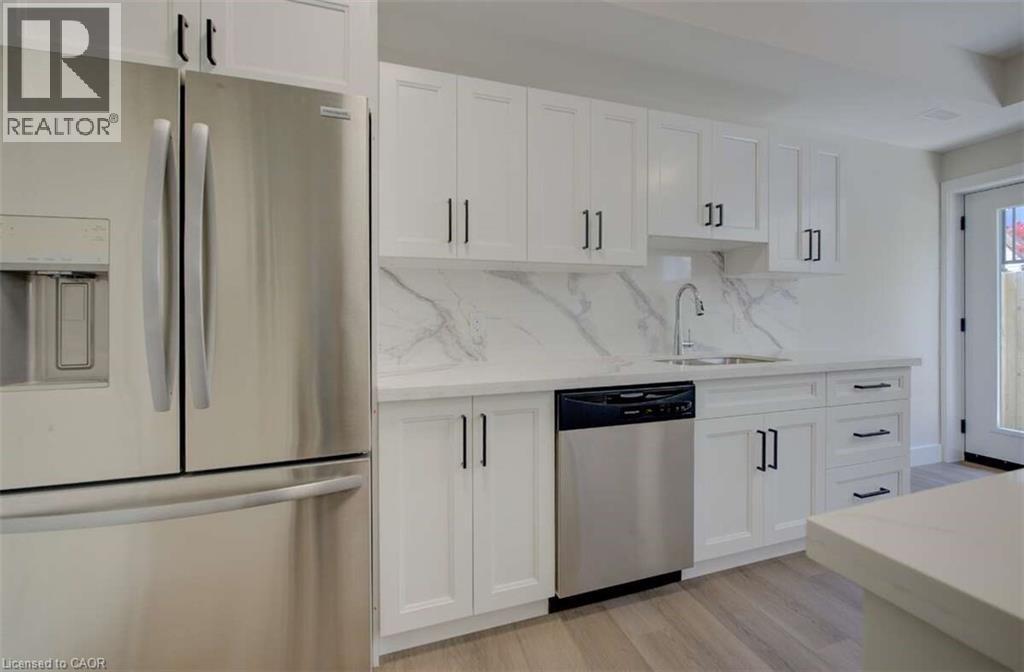 17 PETER Street Unit# 1