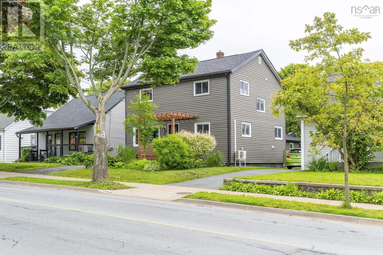 46 Albro Lake Road