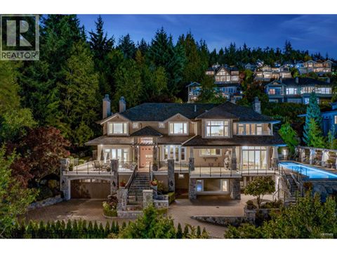 2495 HUDSON COURT West Vancouver BC V7S3J2