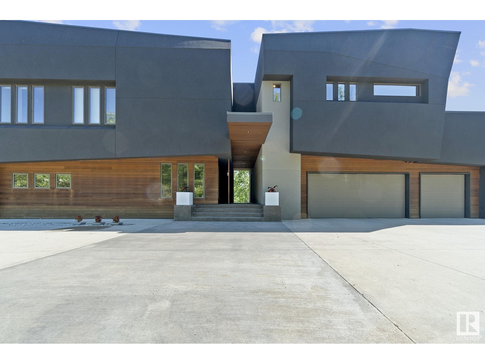 #144 52147 RGE ROAD 231