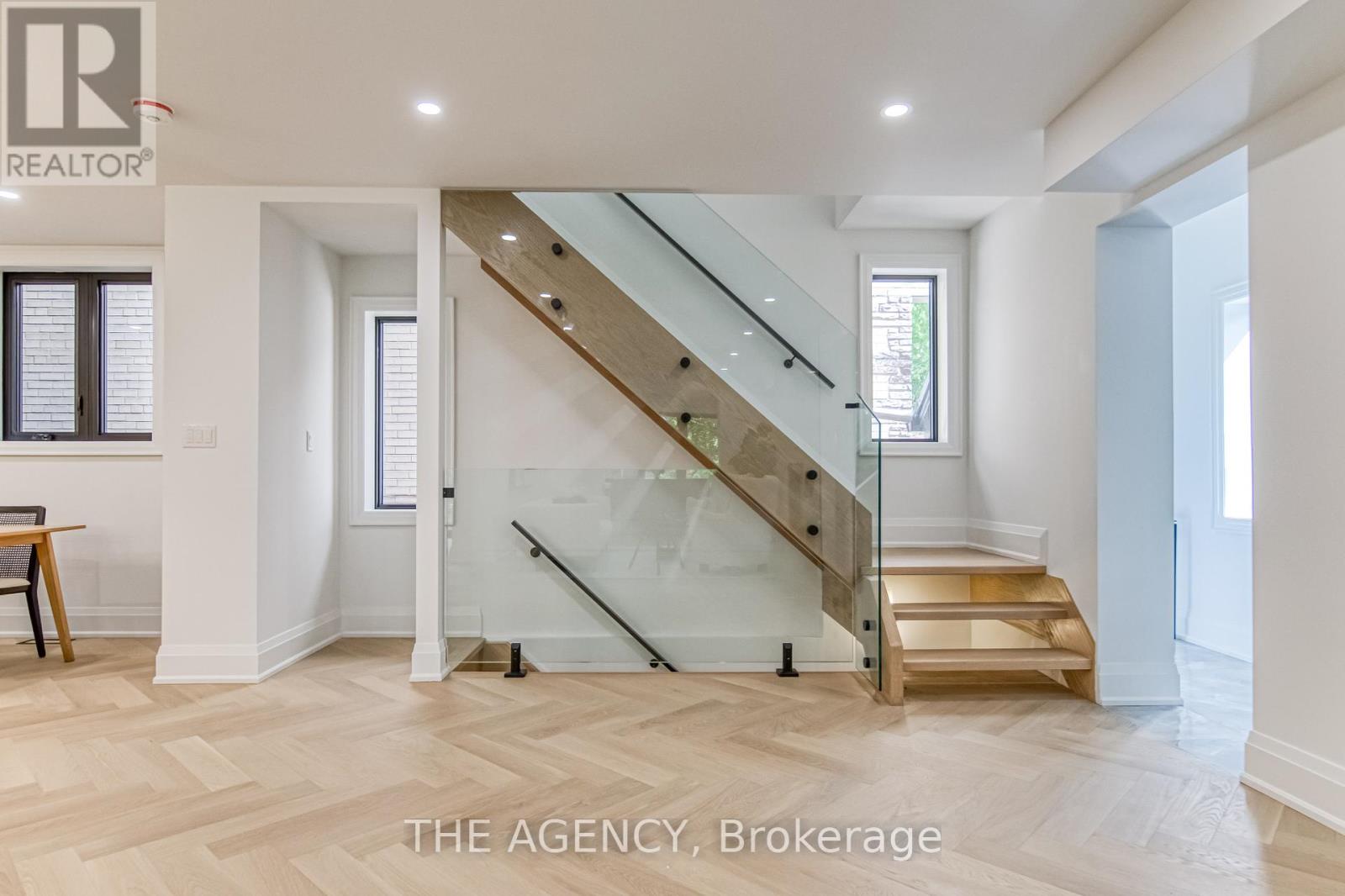 16 DUNCANNON DRIVE