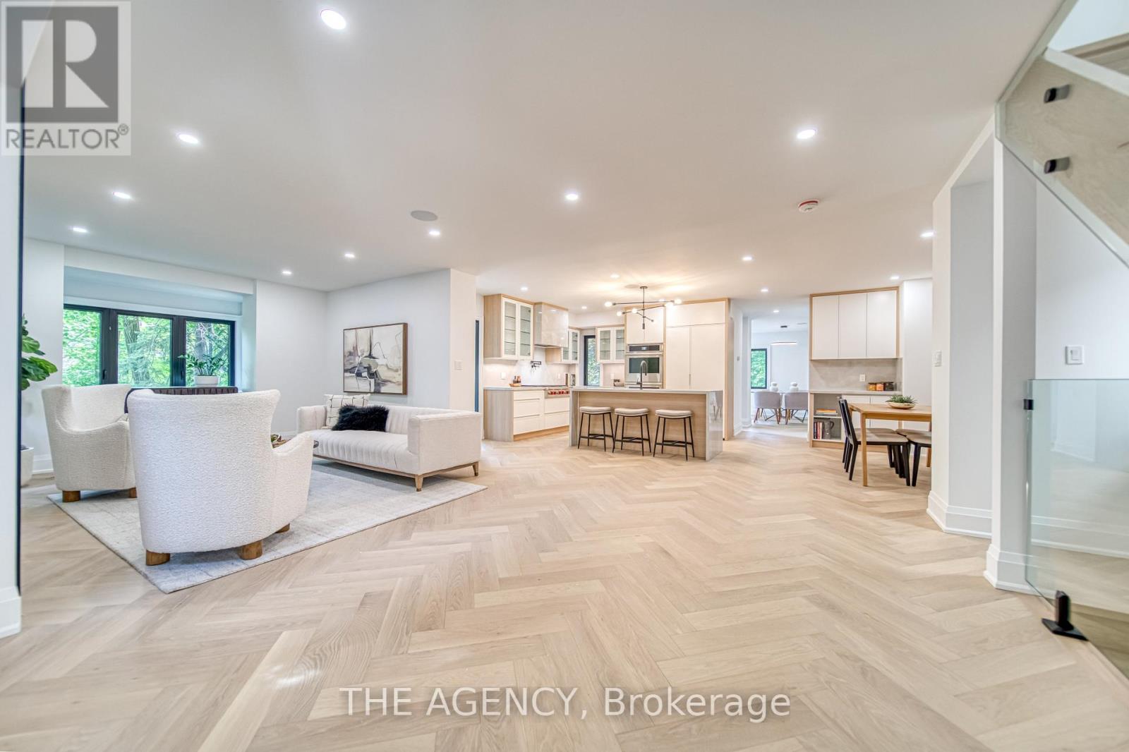 16 DUNCANNON DRIVE