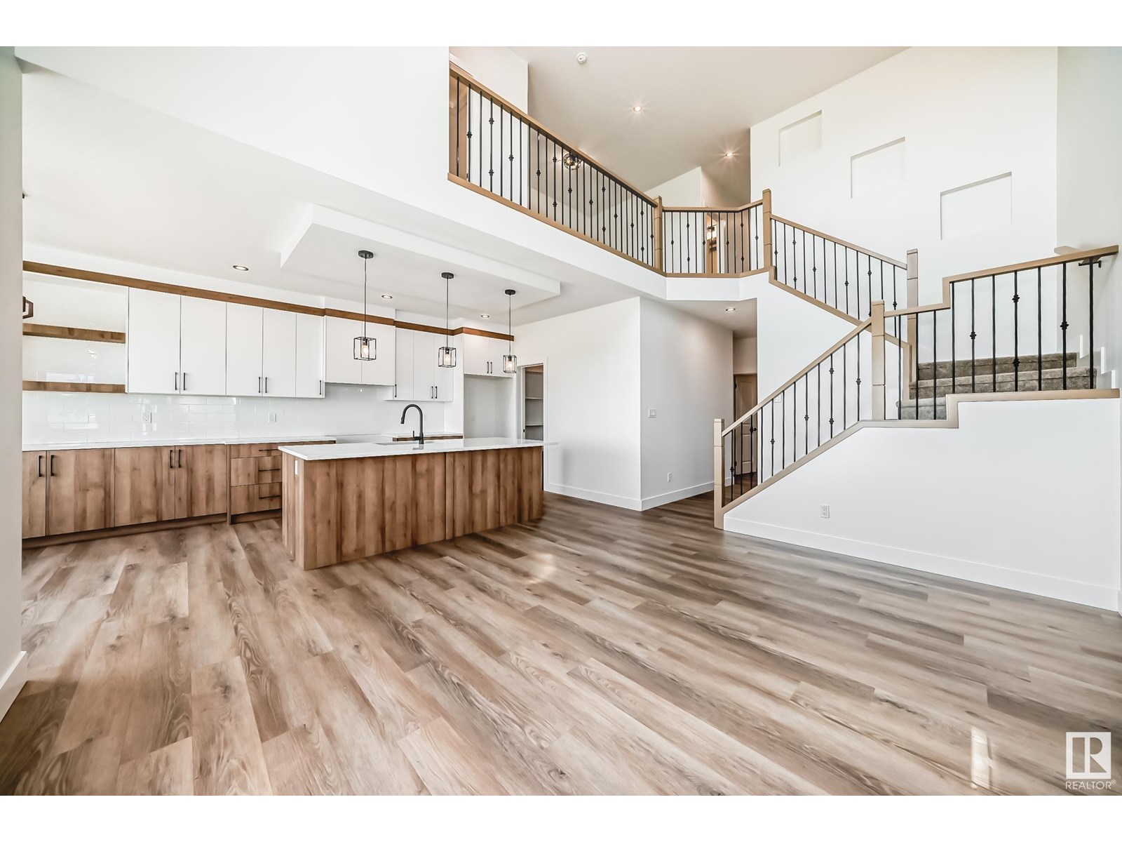 325 bluff CV