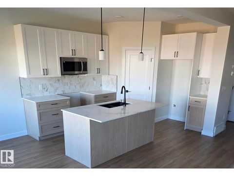 22 SERENO LN Fort Saskatchewan AB T8L0Z9