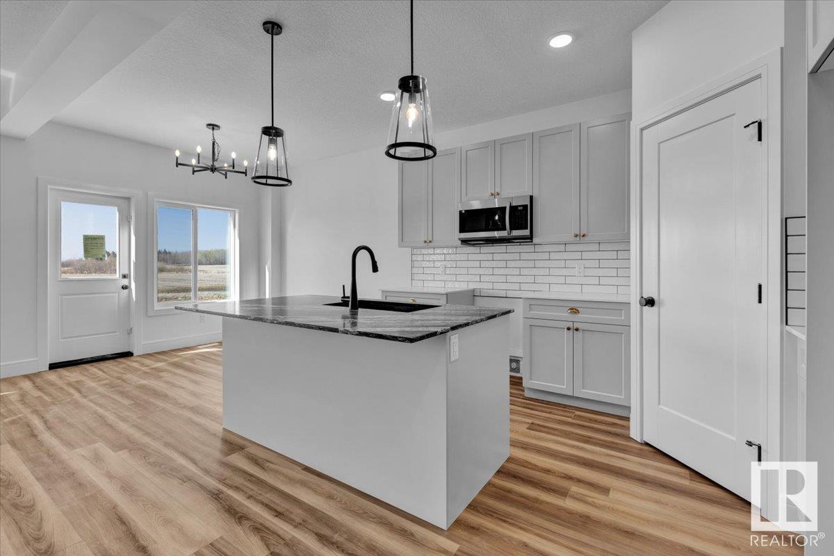 22 SERENO LN