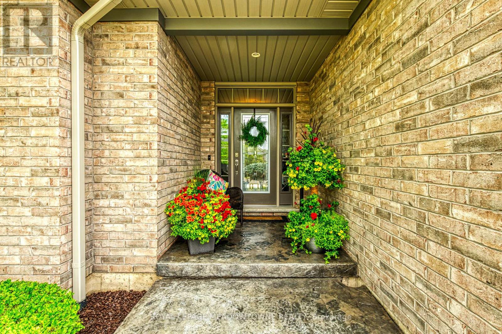 308 CREEKSIDE DRIVE