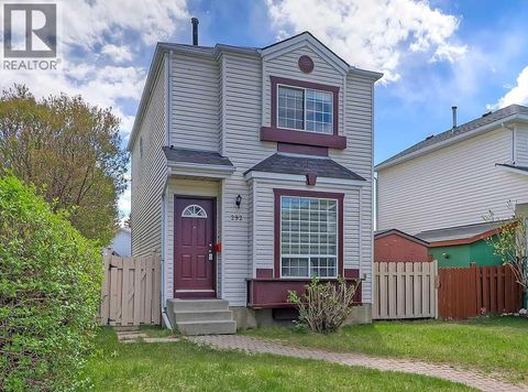 292 Coventry Close NE Calgary AB T3K4C5