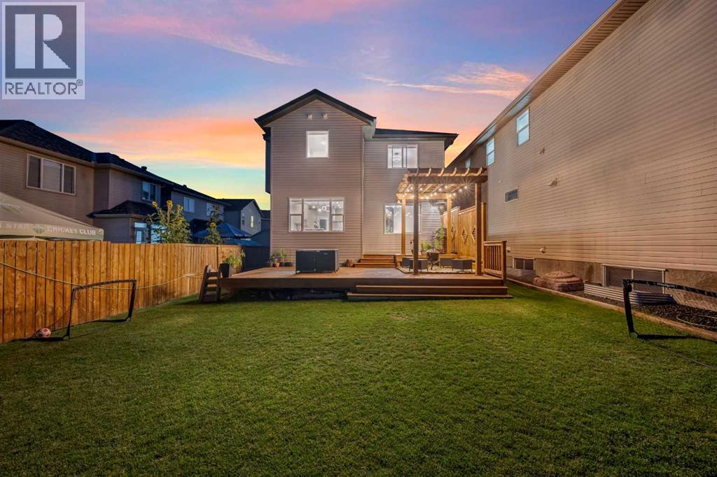 30 Skyview Shores Place NE