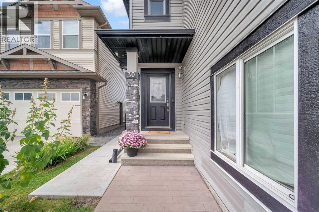 30 Skyview Shores Place NE